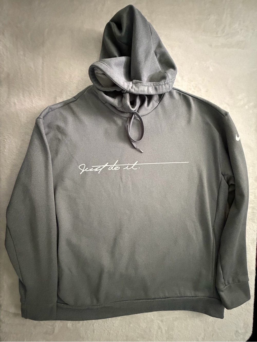 Nike Women’s Gray 'Just Do It.' Pullover Hoodie Sweatshirt